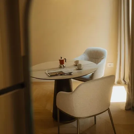 Restart Tritone Apartment